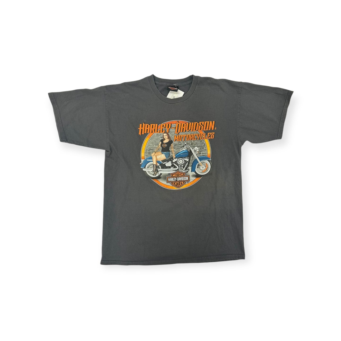 Harley Davidson Girl on a Bike Winnipeg, MB T-shirt Size Large