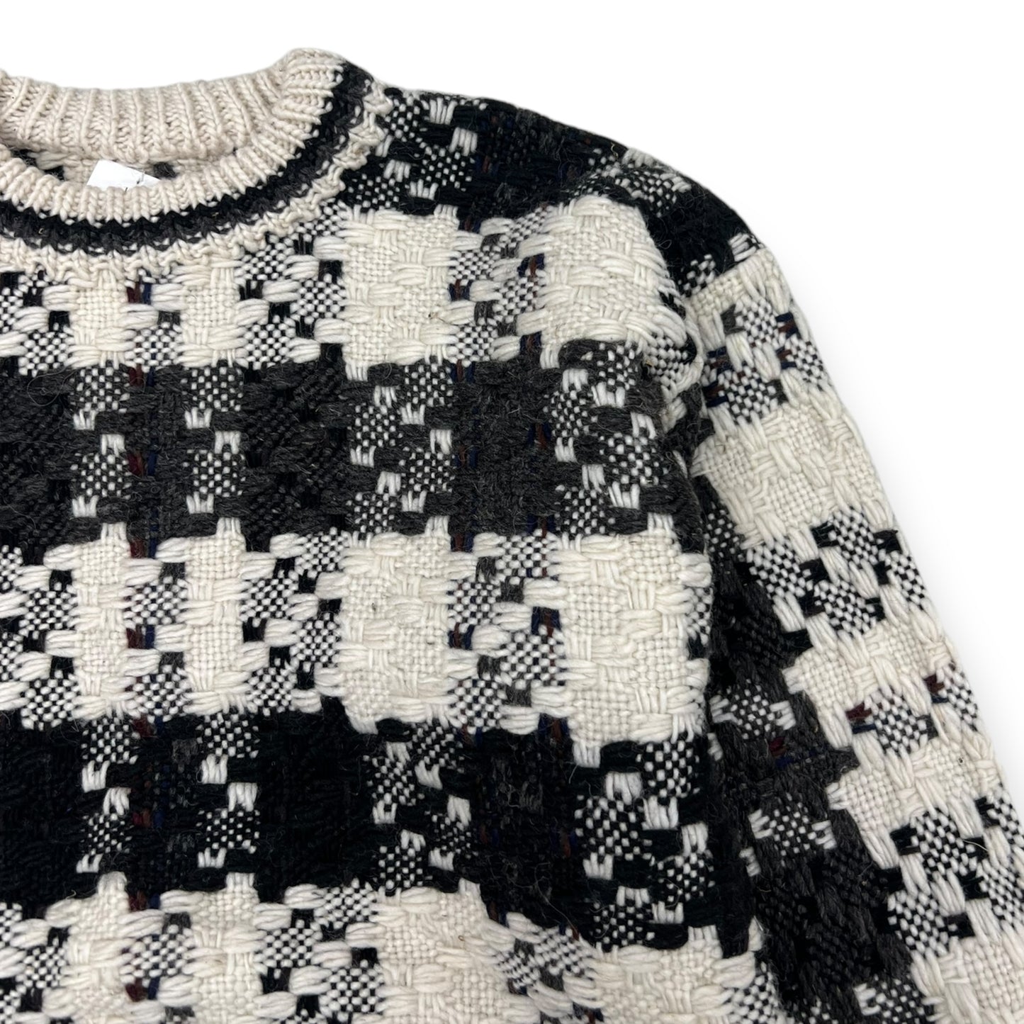 Vintage Wooven Black & White Sweater Size Medium