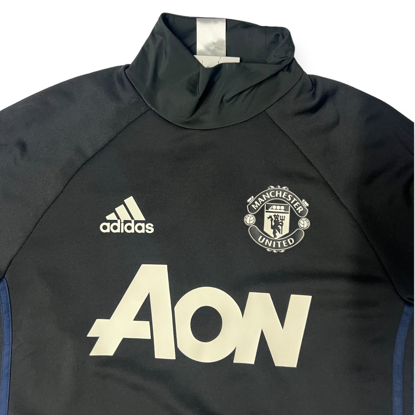 Manchester United Long Sleeve Jersey Size Small