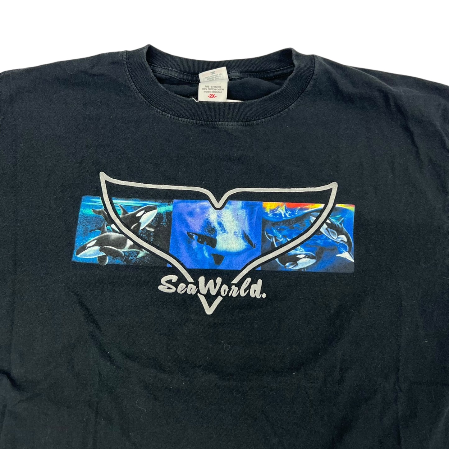 Seaworld T-shirt Size 2xl