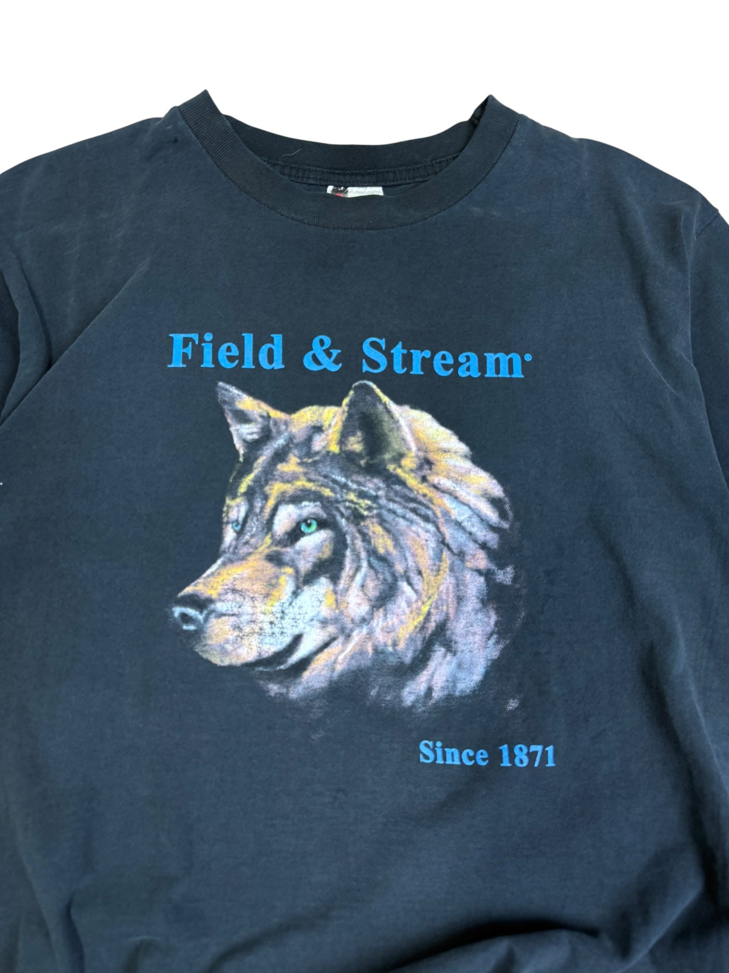 Vintage Alpha Wolf Field & Stream T-shirt