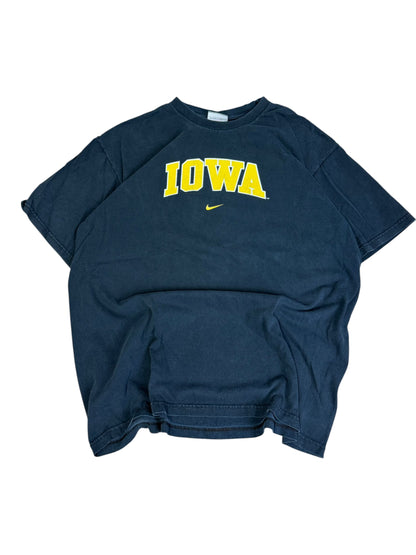 Vintage Nike Iowa Hawkeyes T-shirt