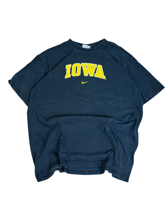 Vintage Nike Iowa Hawkeyes T-shirt